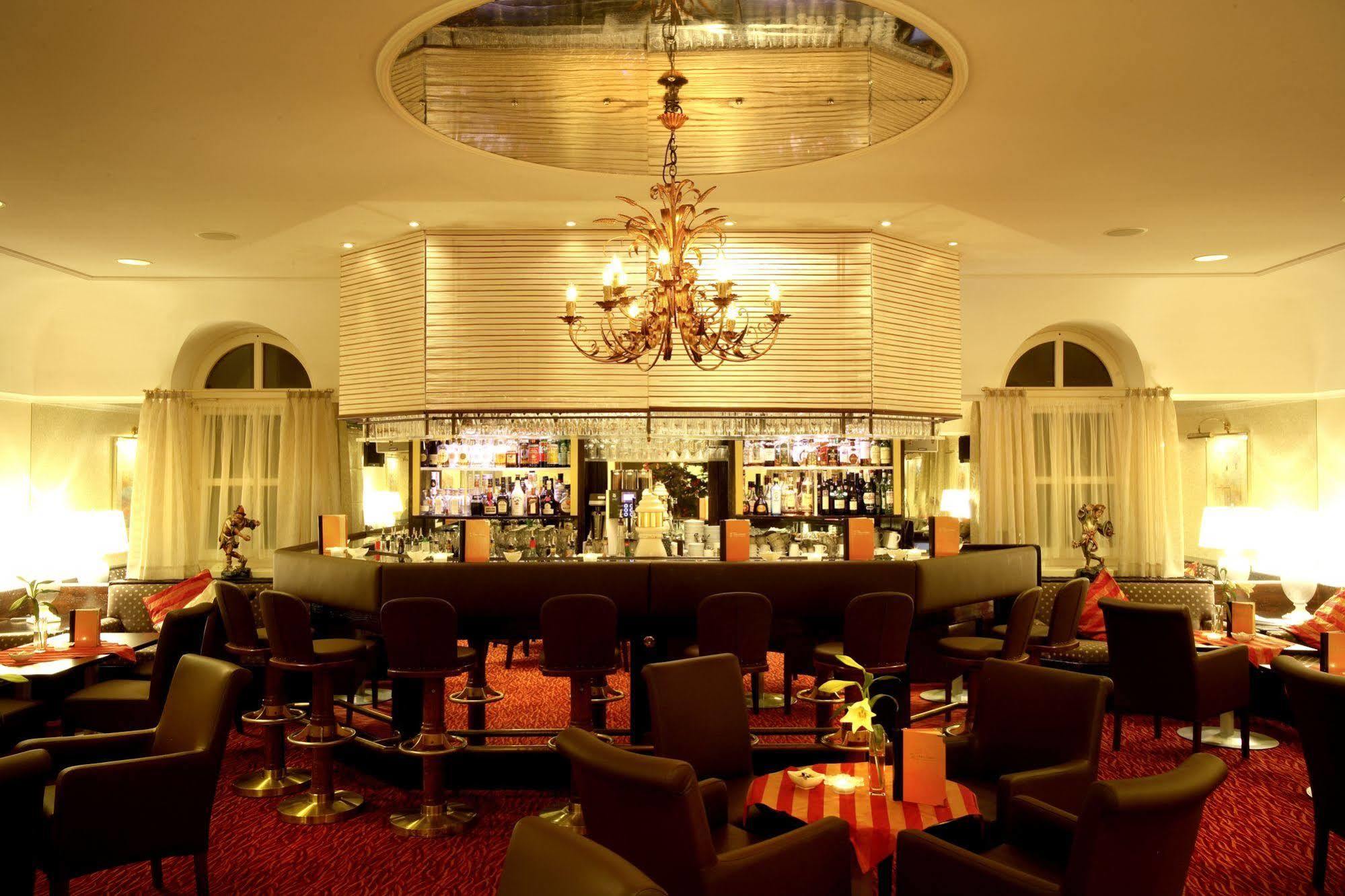 Hotel Fuerstenhof - Wellness- Und Golfhotel Bad Griesbach  Bagian luar foto